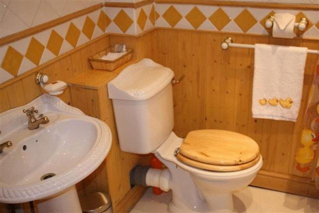 Robertsbridge Retreat At Cornhill Self Catering Apartments Quarto foto