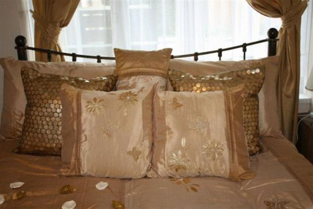 Robertsbridge Retreat At Cornhill Self Catering Apartments Quarto foto
